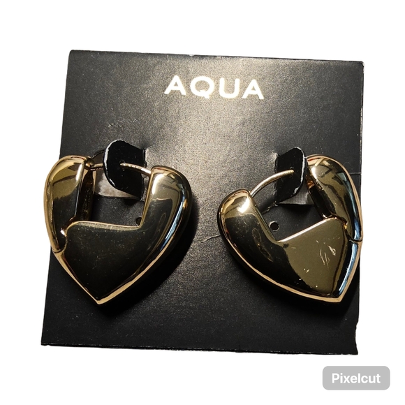 NWT Aqua Goldtone Huggie Hoop Heart-Shaped Earrings - Picture 2 of 4